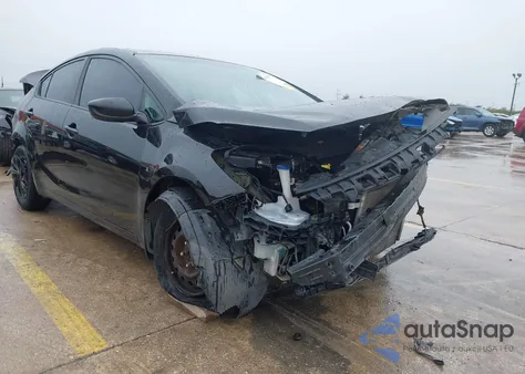 2017 Kia Forte Lx из США, поврежденный, VIN 3KPFK4A72HE068097